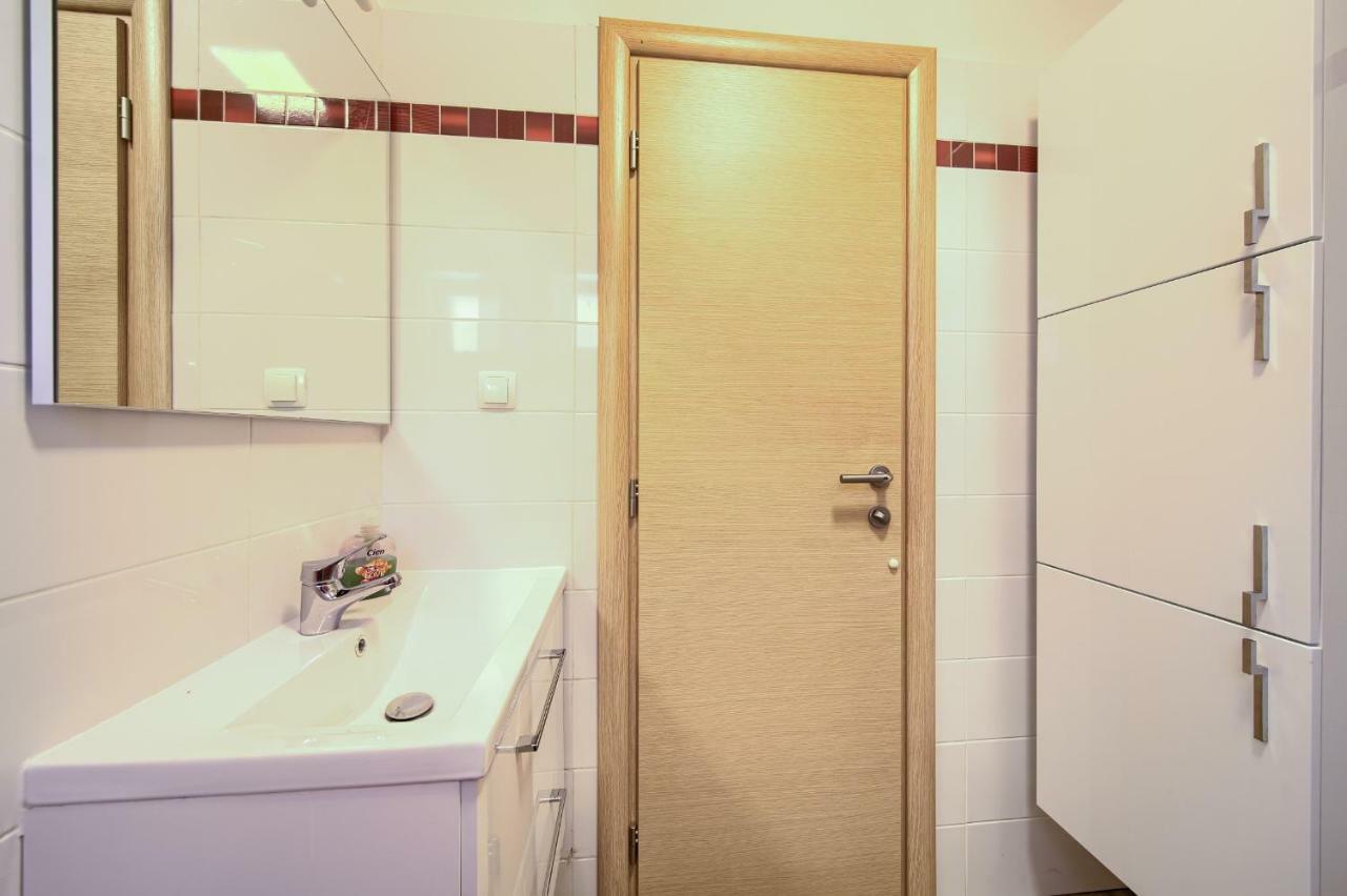 Apartamento Stela Pinezići Exterior foto