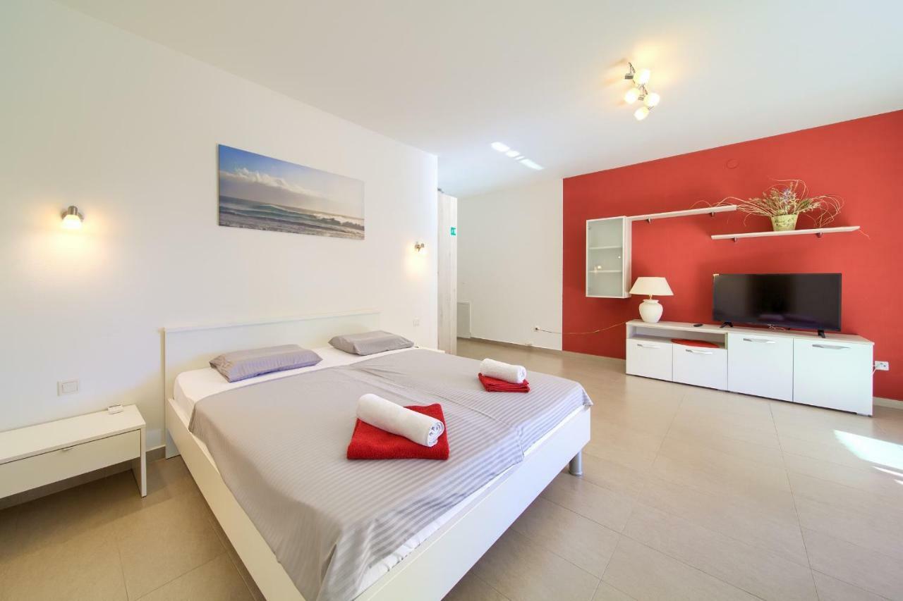 Apartamento Stela Pinezići Exterior foto