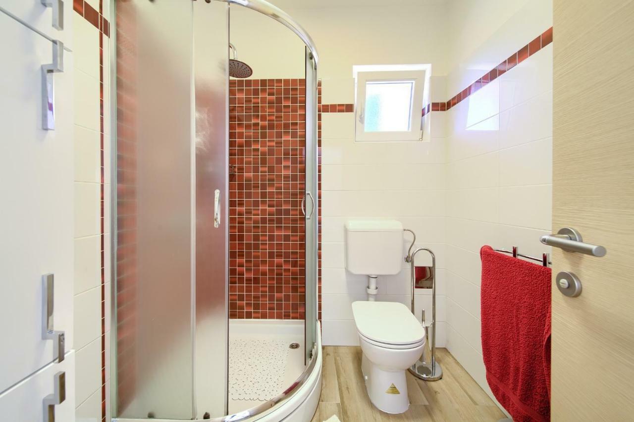 Apartamento Stela Pinezići Exterior foto