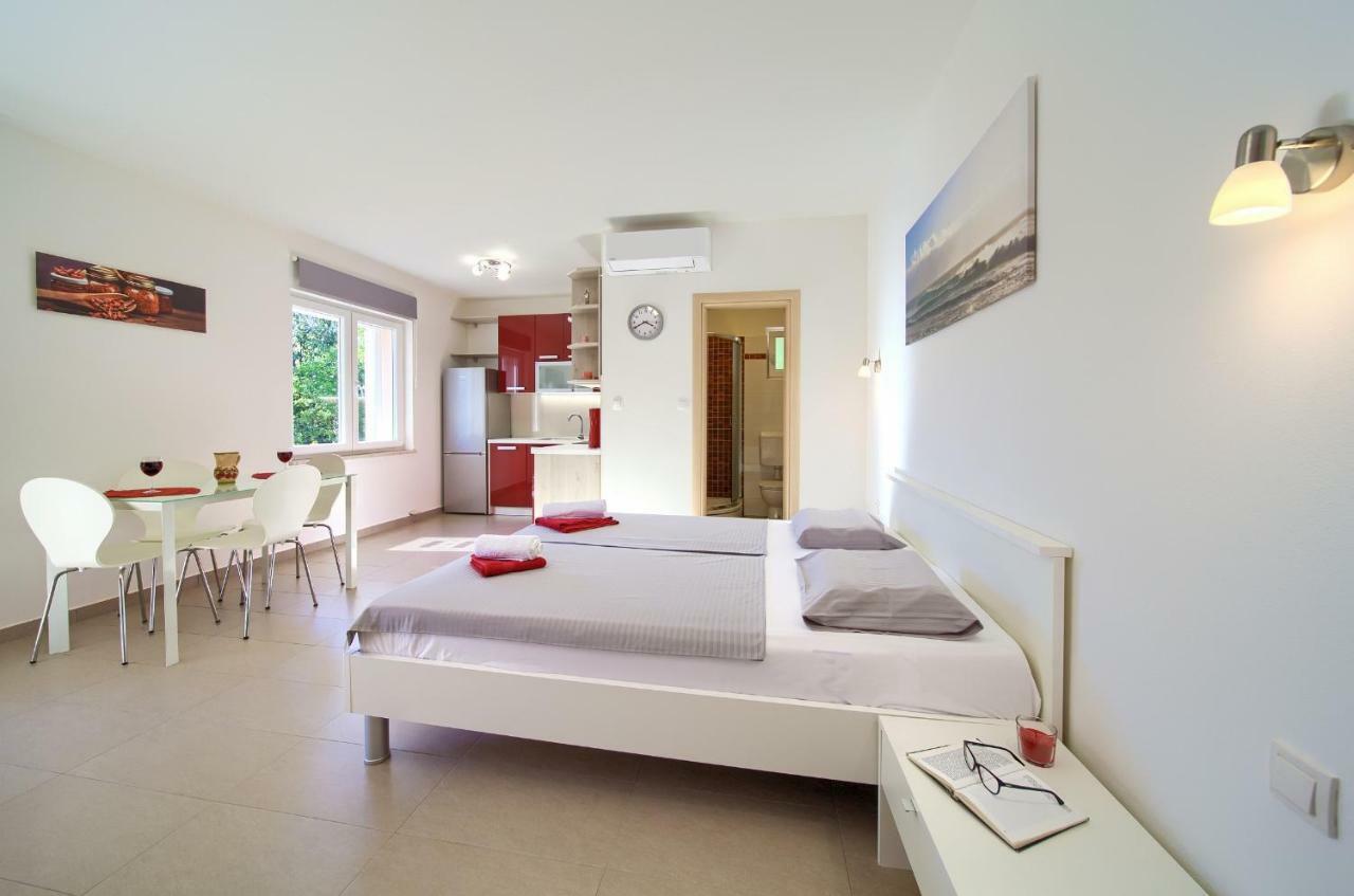 Apartamento Stela Pinezići Exterior foto