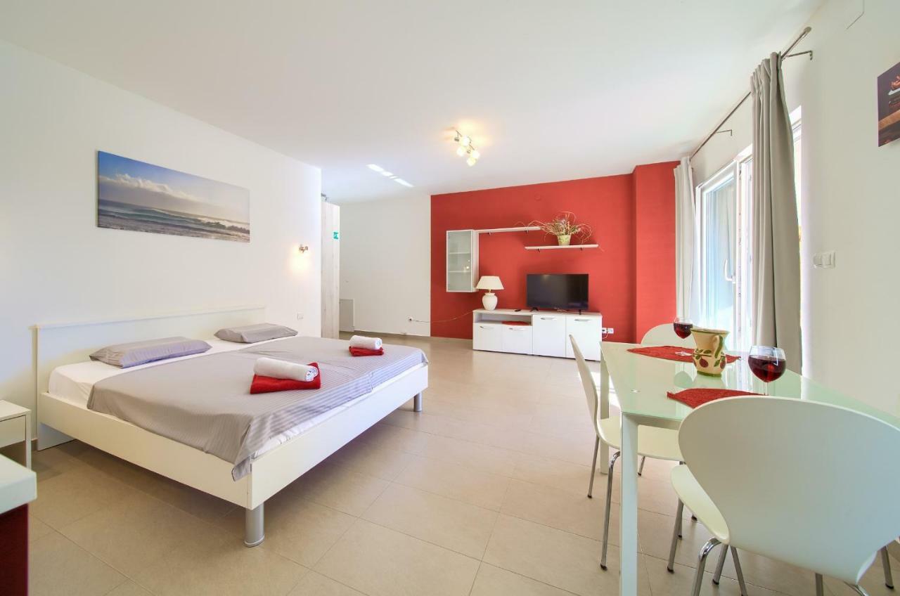Apartamento Stela Pinezići Exterior foto